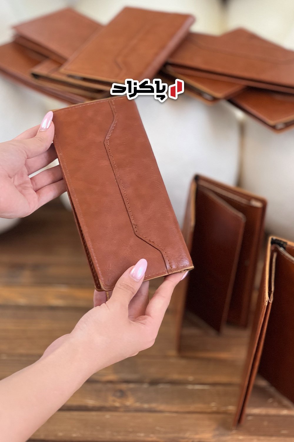 کیف پول چرمی پالتویی 